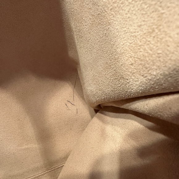 ❤️🖤RARE COLORWAY Gucci Rajah Tote🖤❤️ - Picture 3 of 5